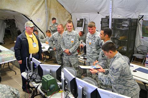 Medal of Honor recipient trains Currahees | Article | The United States ...