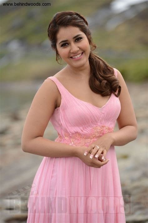 Rashi Khanna Aka Rashi Kanna Photos Stills Images