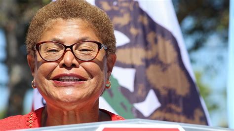 Karen Bass Becomes First Woman Elected Mayor Of Los Angeles Youtube