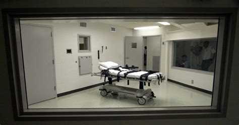 Federal Judge Blocks Arkansass Execution Spree