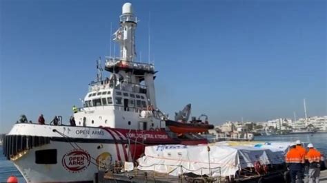 El Primer Barco Con Ayuda A Gaza De La ONG Open Arms Zarpa De Chipre