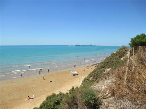 What To See In Pozzallo The Beach And Promenade Top Secret Sicily