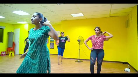 Best Bollywood Dance Workout By Yellow LAB Fitness HARSHINI SUKUMARAN