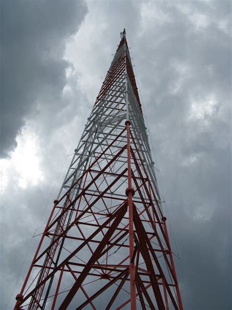 Filewsbc Radio Tower Closeup Centered Wikimedia Commons