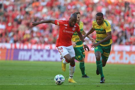 Cuiabá x Internacional prováveis escalações para o jogo do Brasileirão