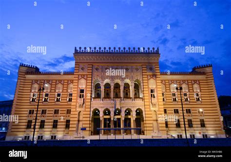 Sarajevo City Hall Vije Nica Stock Photo Alamy