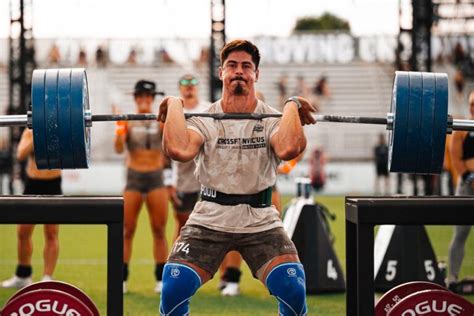 Sports Del Rio Native Fernandez Team Invictus Take Third At Crossfit