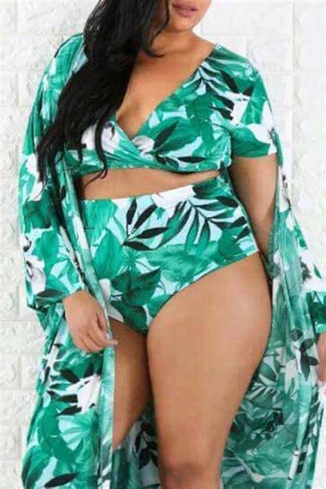 Wholesale Green Fashion Sexy Print Basic V Neck Plus Size Swimwear Three Piece Set With