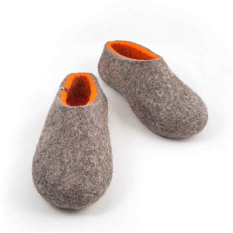 Boiled wool slippers from the DUAL NATURAL collection by Wooppers