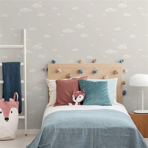 Papel Pintado Infantil Con Estrellas Y Nubes Pippo De Decoas