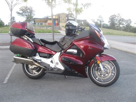 Diesel's Honda Pan European ST1300 Chronicles: My new ST1300 and its ...