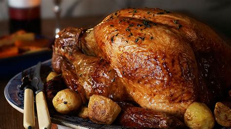 Recipe of the week: Traditional Roast Turkey | HELLO!