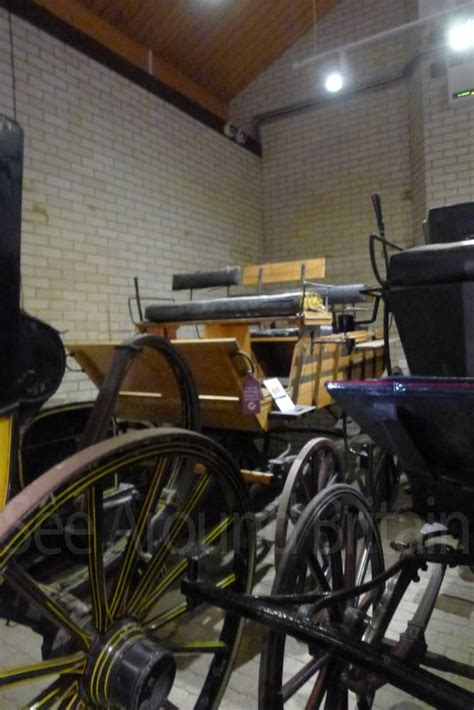 Pictures of Stockwood Discovery Centre museum, Stockwood Park, Luton, Bedfordshire LU1 4LX - See ...