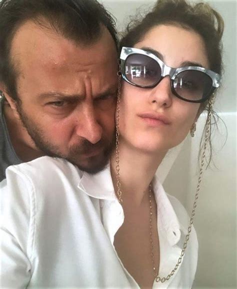 Hazal Kaya Ve Ali Atay Dan A K Pozu