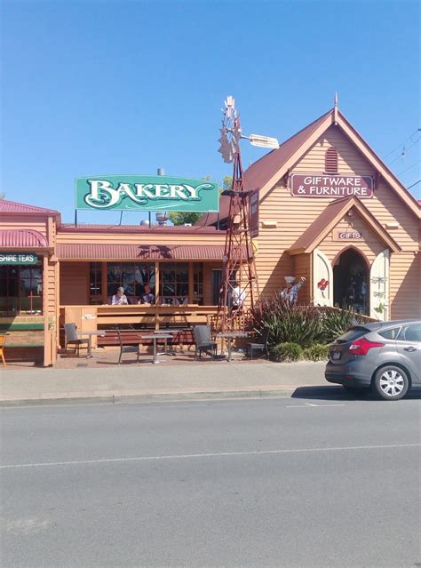 Yarragon Country Style Bakery 121 Princes Hwy Yarragon Vic 3823