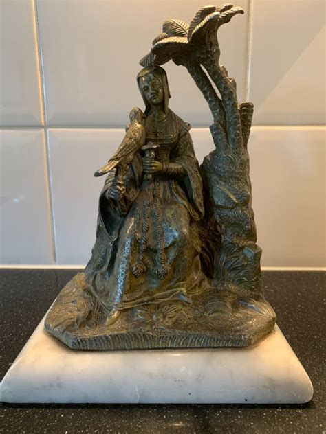 Sculpture Lady With Falcon Spelter Early Th Century Catawiki