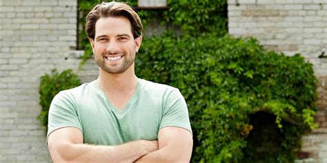 Scott McGillivray: Age, Net Worth, Married Life, Salary, and Family