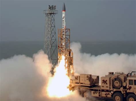 India successfully test fires nuclear capable Prithvi-II missile-India ...