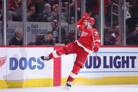 Detroit Red Wings Captain Secures A Massive Deal