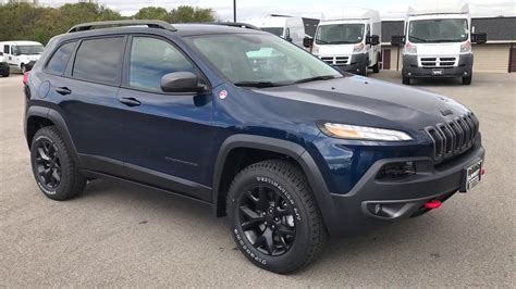 Jeep Cherokee Trailhawk Blue