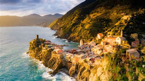 Village Of Vernazza Cinque Terre Liguria Italy Bing Gallery