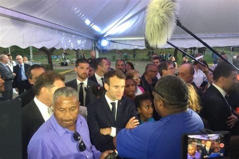 Emmanuel Macron En Nouvelle Cal Donie La Couverture M Diatique De Sa