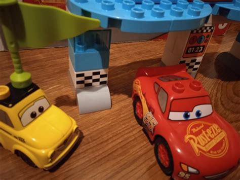 Klocki LEGO DUPLO Wyścig o złoty tłok 10857 | Kraków | Kup teraz na ...