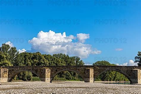 Stone Arch Bridge Ponte Buriano Photo12 Imagebroker Karlheinz Irlmeier