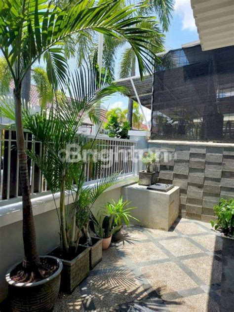 Dijual Rumah Lt Terawat Dan Istimewa Di Central Park Gunung Anyar