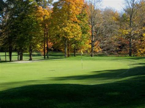 Jones at Lyman Orchards Golf Club in Middlefield, Connecticut, USA ...