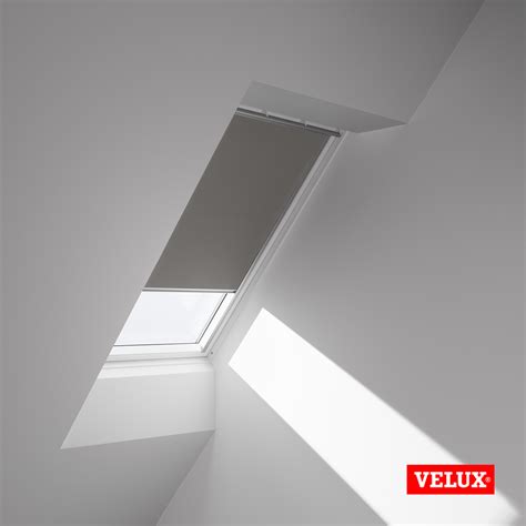 Velux Original Blackout Blind Dkl White Or Silver Frame For Velux Roof Windows Ebay