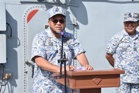 DVIDS Images Royal Malaysian Navy Chief Speaks To KD Lekir Crew