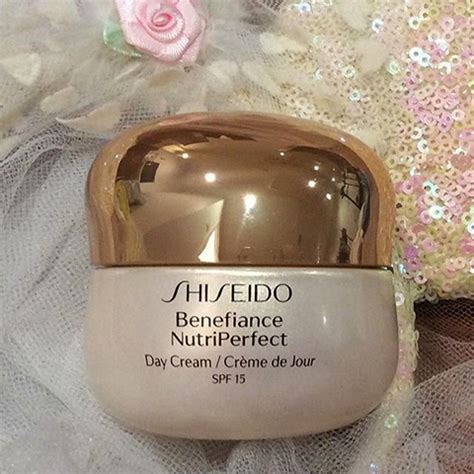 Шисейдо (Shiseido) крем для лица увлажняющий, антивозрастной после 30 ...