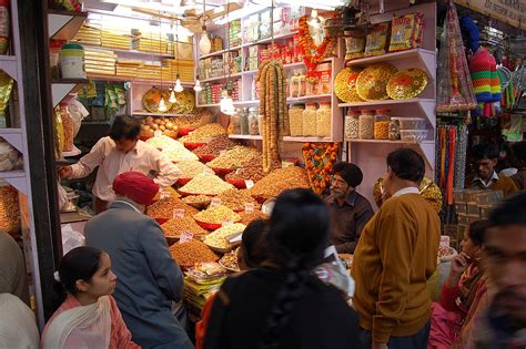 Chandni Chowk Market Delhi Timings, History, Location, Images