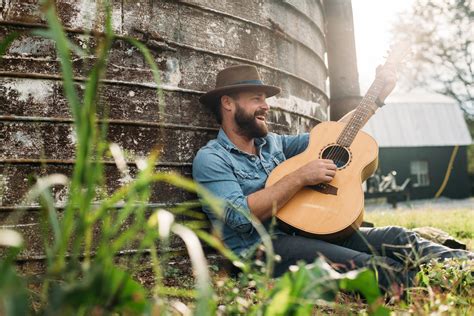 Lewis Brice Is Living His Best Life In New Summertime Vibes Video