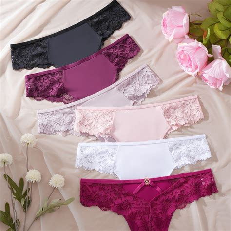 Koronkowe majtki bikini z francuskimi wycięciami i napisami sportowe oddychające duże