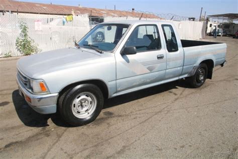 1989 Toyota Pick Up SR5 V6 3 0L Manual NO RESERVE For Sale