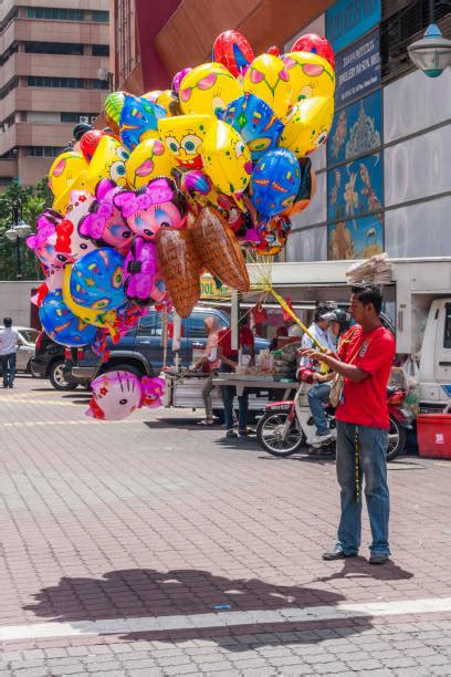 Penjual Balon Foto Foto Foto Stok Potret And Gambar Bebas Royalti Istock