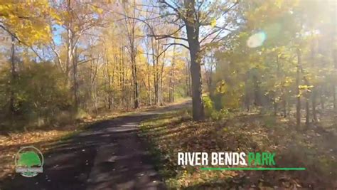 Fall Colors Along River Bends Park Trails In Shelby Township Shelby