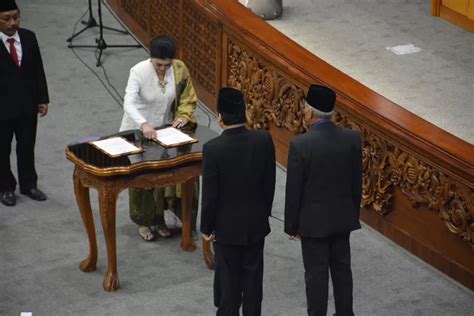 Felicitas Tallulembang Bukan Dari Dunia Bisnis Perbankan Ini Potret