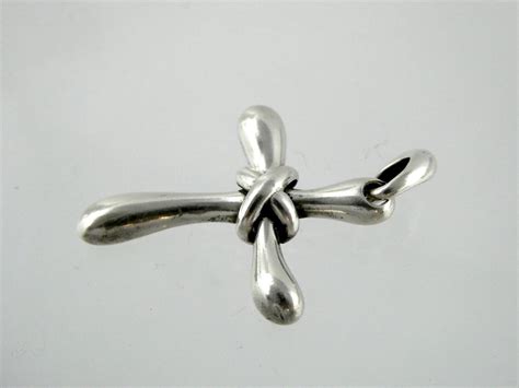 Avon Sterling Silver Intertwined Cross Pendant 925 3 Gem