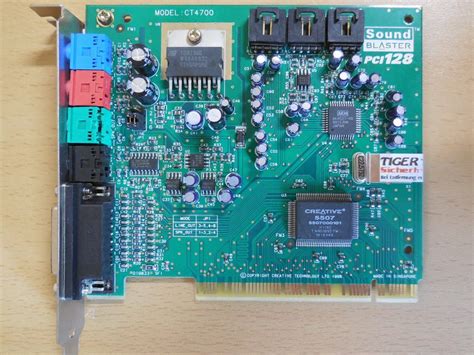 Creative Labs CT4700 Sound Blaster 128 Game Retro PCI 128 SB Mic Audio