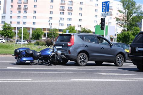 Colisão moto O que fazer nesse caso 2024