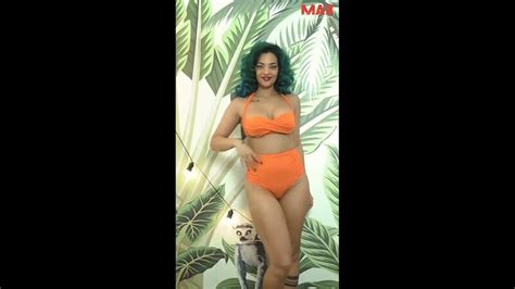 Modelando Trajes de Baño con Modelos Profesionales Bikini Try on Haul shorts 11 Смотреть