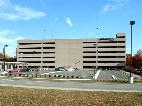 Amtrak Metropark Station Parking Garage Photo 308-838-553 - Stock Image - SKYDB