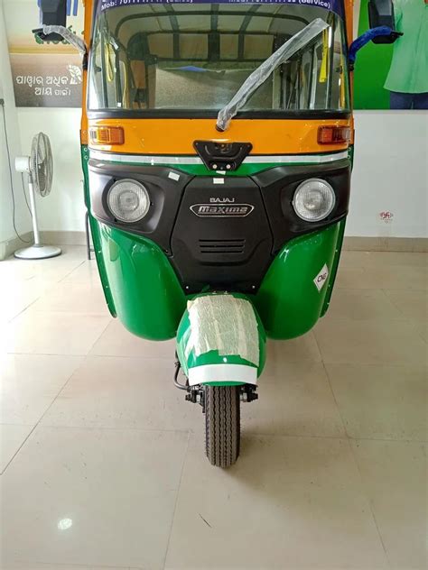 Bajaj Auto Rickshaw In Bhubaneswar Latest Price Dealers Retailers