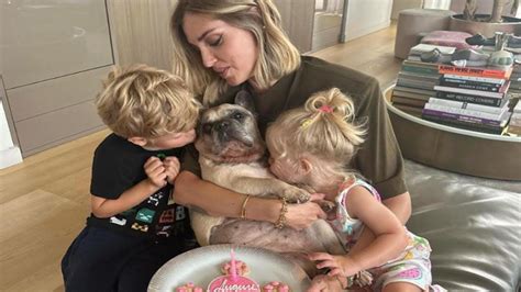 Chiara Ferragni Festeggia Anni Della Sua Cagnolina Matilda