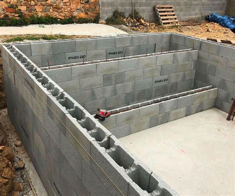 Construire sa piscine soi même Prix étapes avantages et