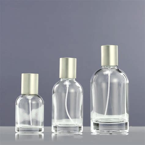 Custom Clear Glass Cosmetic Packaging Empty Round Spray Perfume Bottles