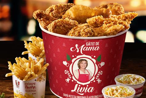 KFC Christmas bucket & Bucket for one - Mortu`s Blog